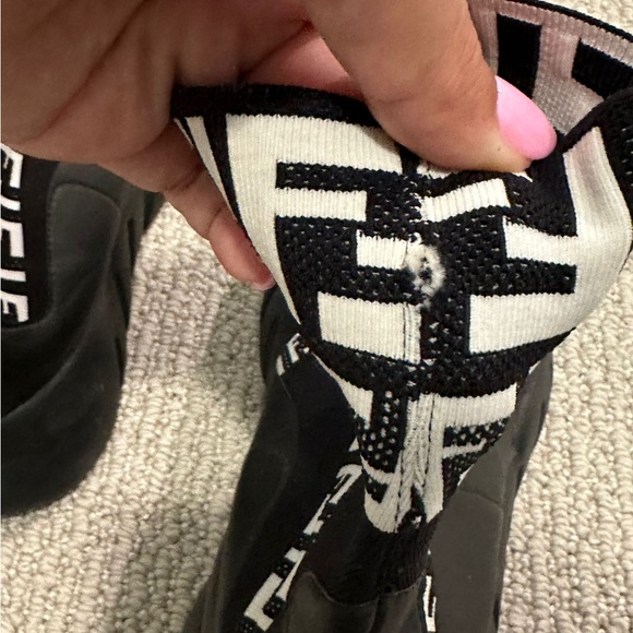 Fendi black - Picture 11 of 11